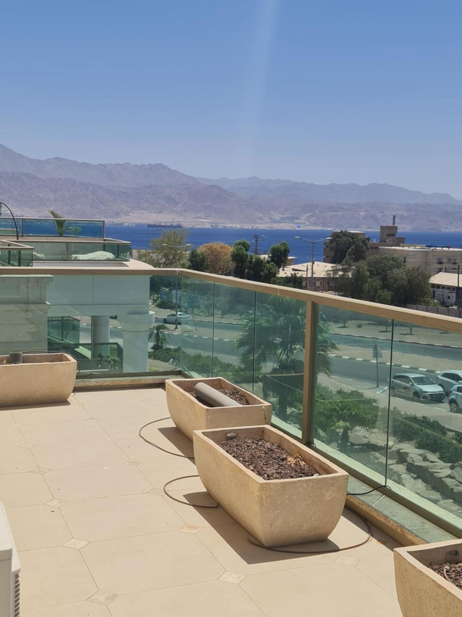 Appartement Palmore Top Luxury Penthause With Juccuzi First Line Of The Seaside à Eilat Extérieur photo