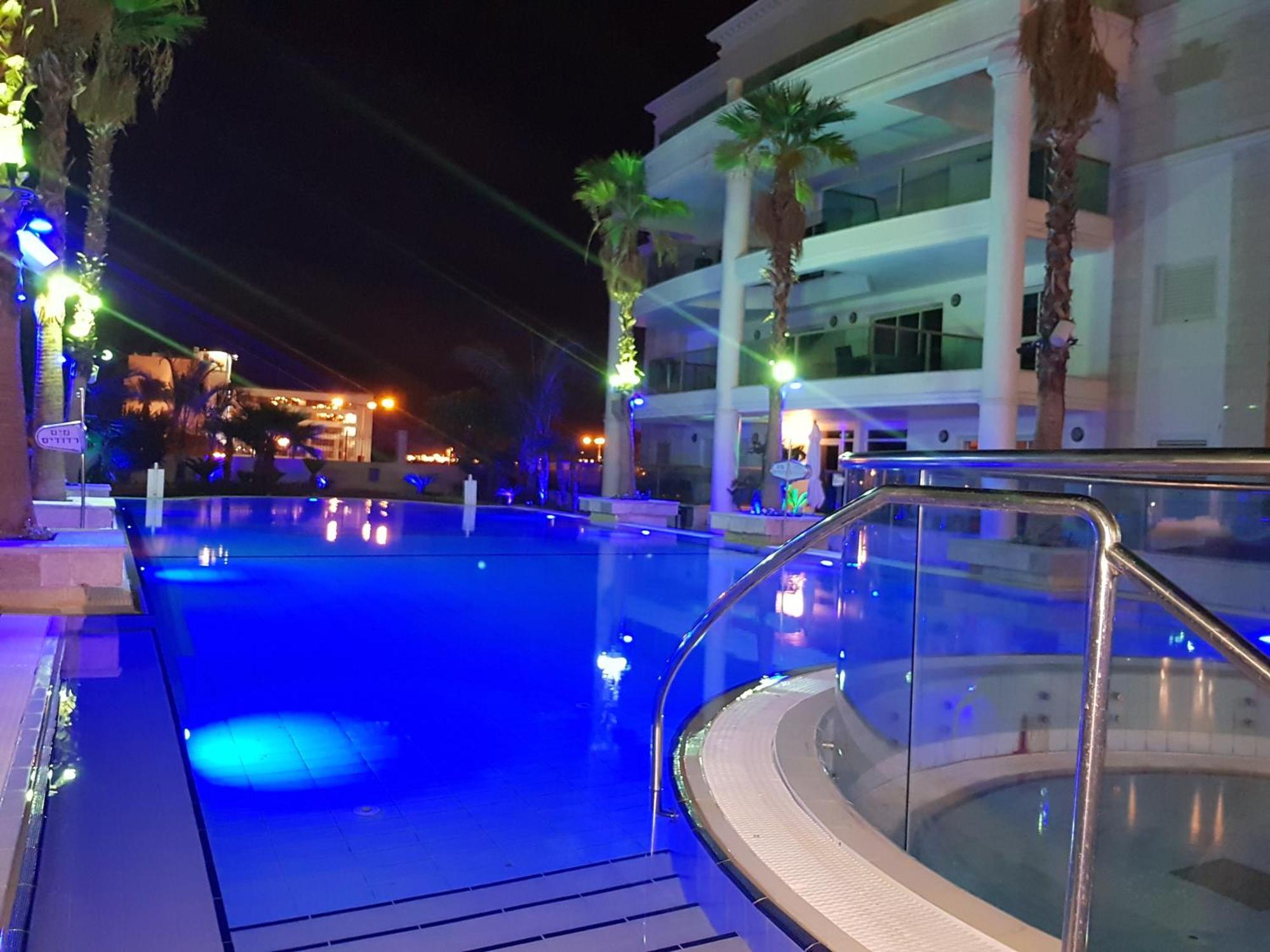 Appartement Palmore Top Luxury Penthause With Juccuzi First Line Of The Seaside à Eilat Extérieur photo